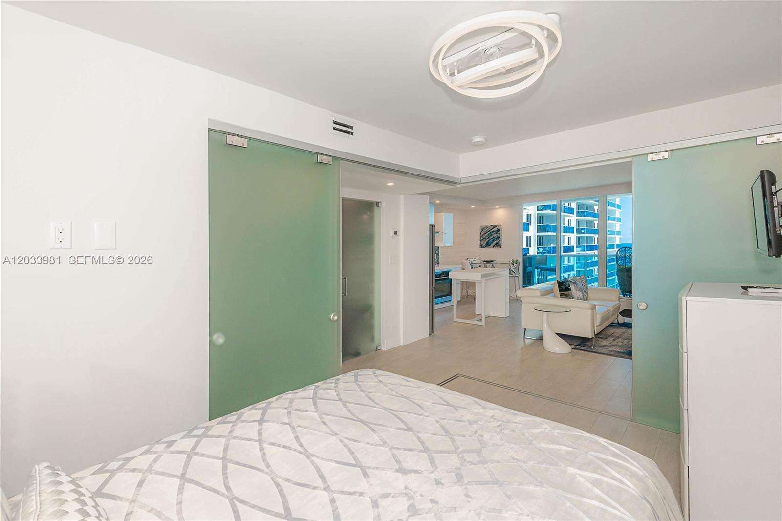 Roney Palace at 2301 Collins Ave, Miami Beach, FL 33139 - For Rent photo 15
