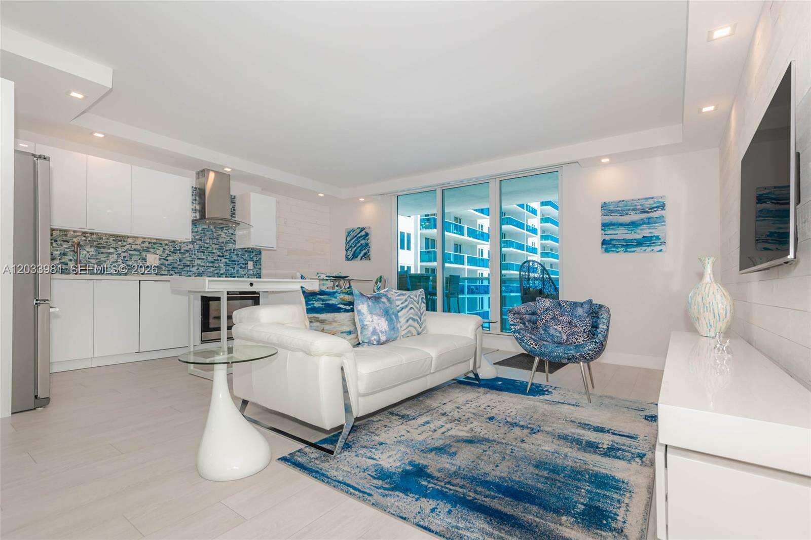 Roney Palace at 2301 Collins Ave, Miami Beach, FL 33139 - For Rent photo 4