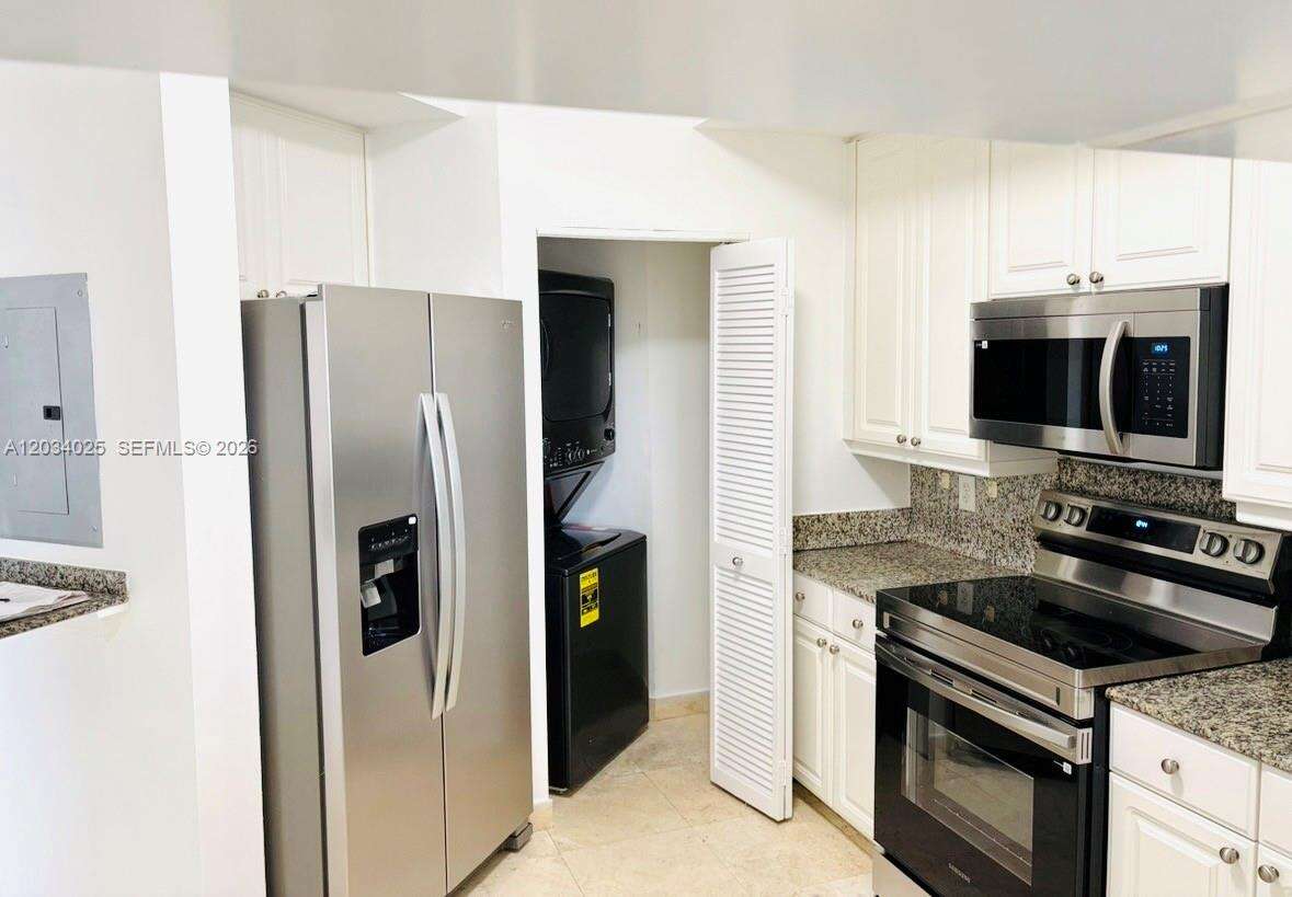 One Tequesta Point at 888 Brickell Key Dr, Miami, FL 33131 - For Rent photo 22