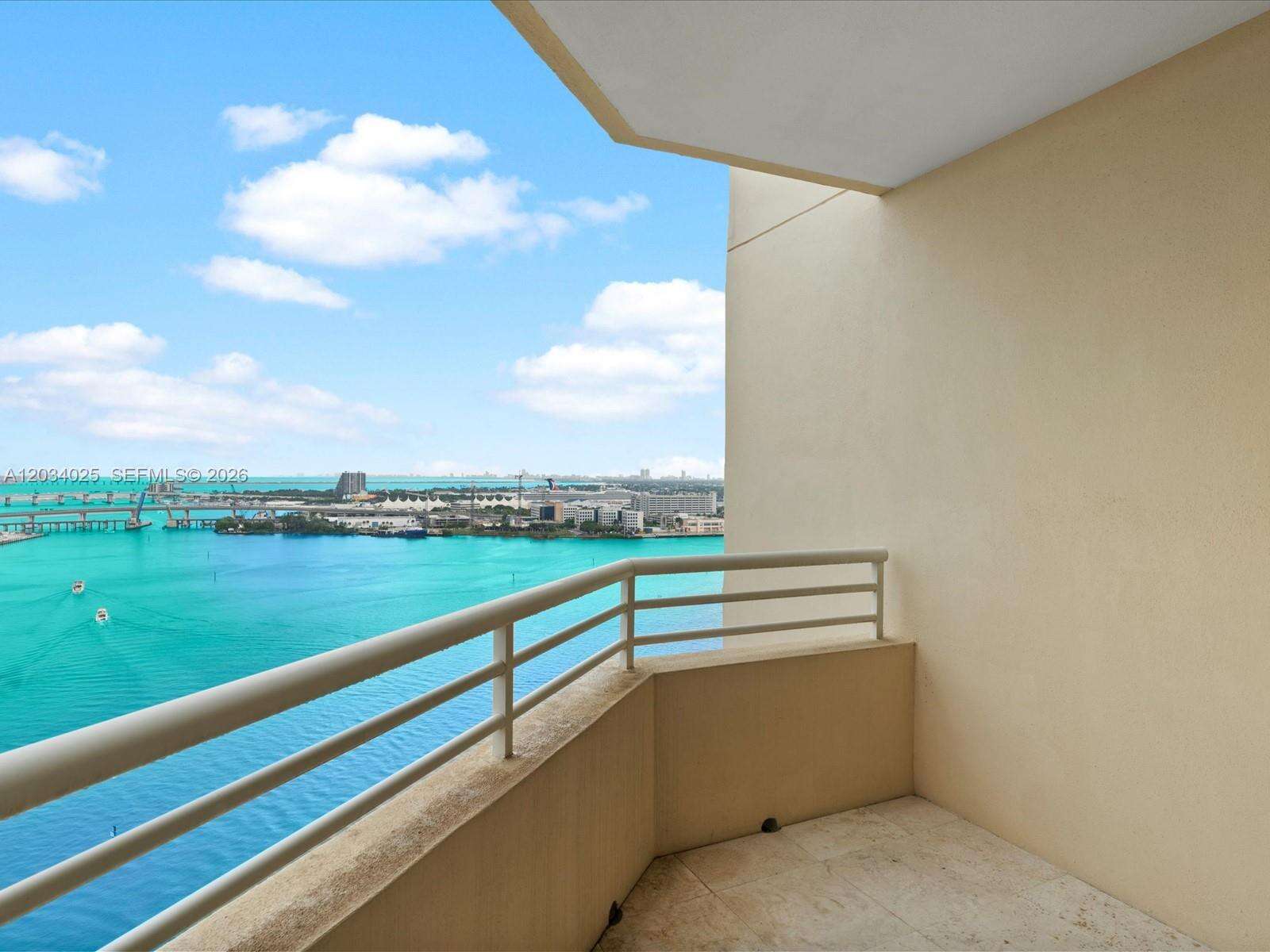 One Tequesta Point at 888 Brickell Key Dr, Miami, FL 33131 - For Rent photo 5