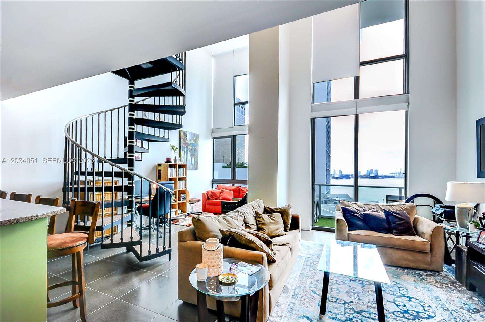 Met 1 at 300 Biscayne Bluv, Miami, FL 33131 - For Rent photo 4