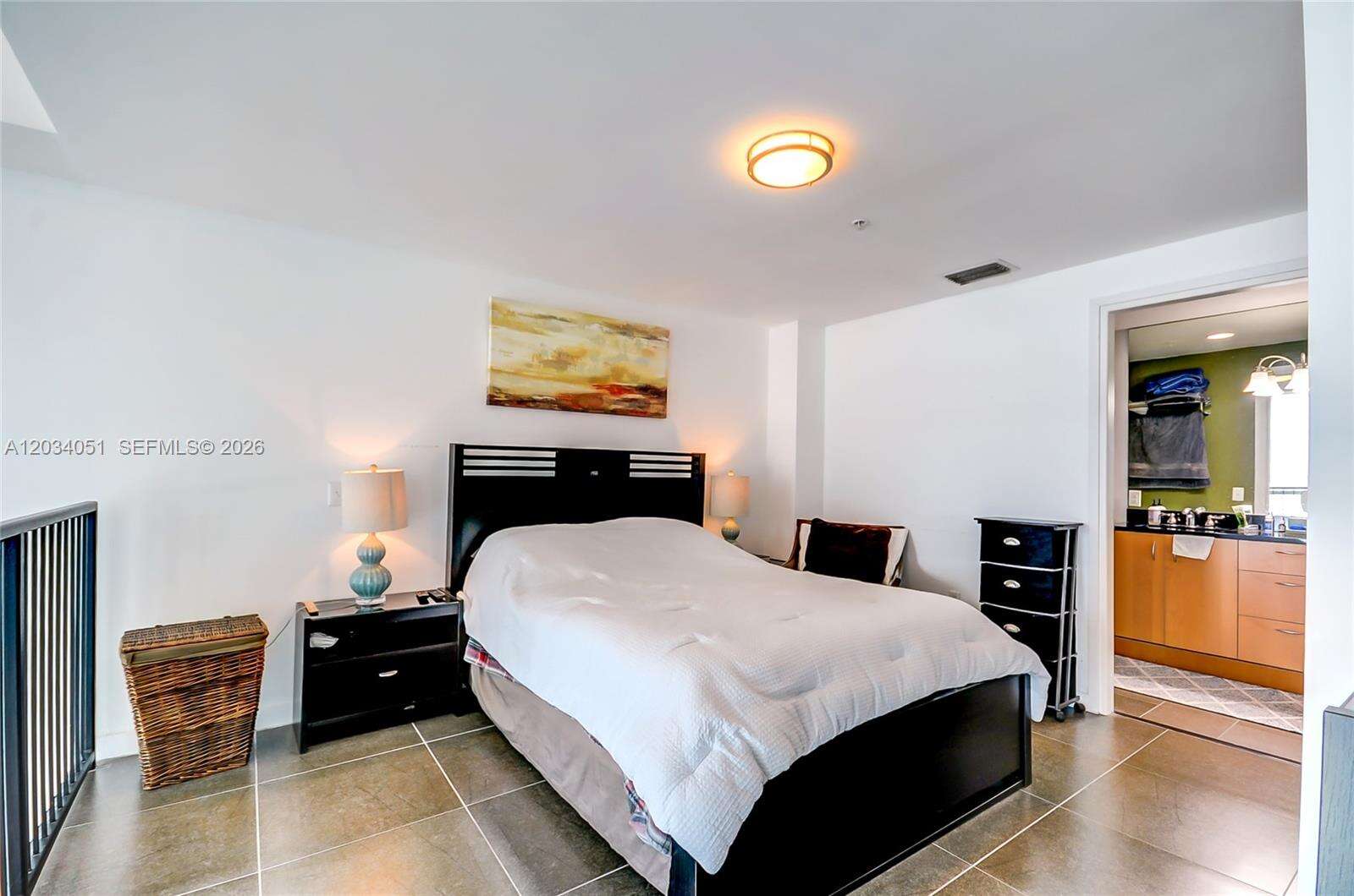 Met 1 at 300 Biscayne Bluv, Miami, FL 33131 - For Rent photo 6