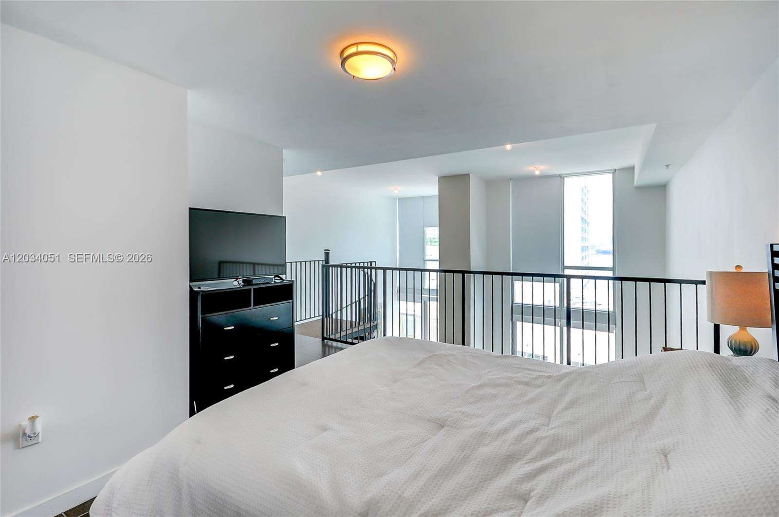 Met 1 at 300 Biscayne Bluv, Miami, FL 33131 - For Rent photo 8
