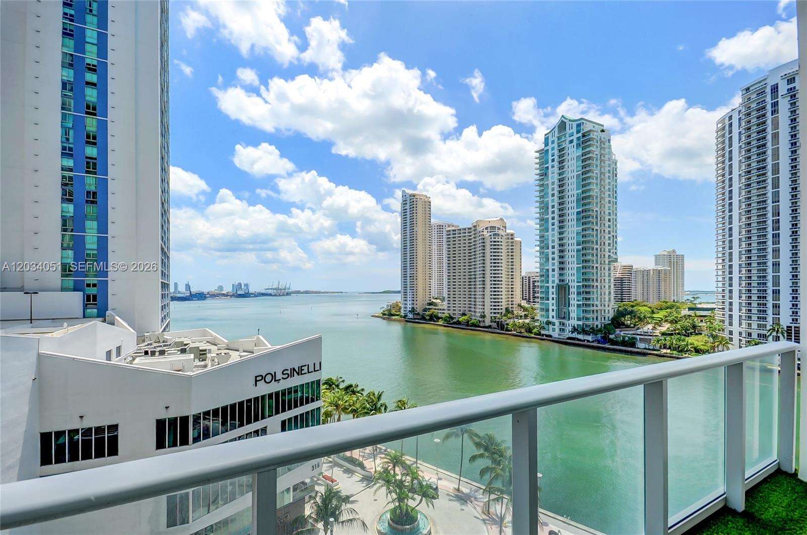 Met 1 at 300 Biscayne Bluv, Miami, FL 33131 - For Rent photo 10