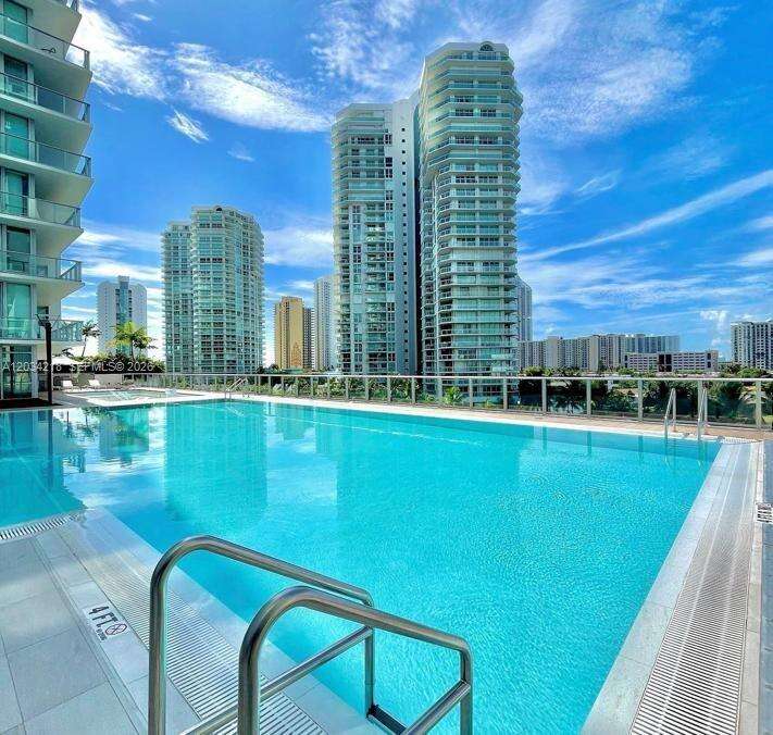 Parque Towers at 300 Sunny Isles Blvd, Sunny Isles Beach, FL 33160 - For Rent photo 88