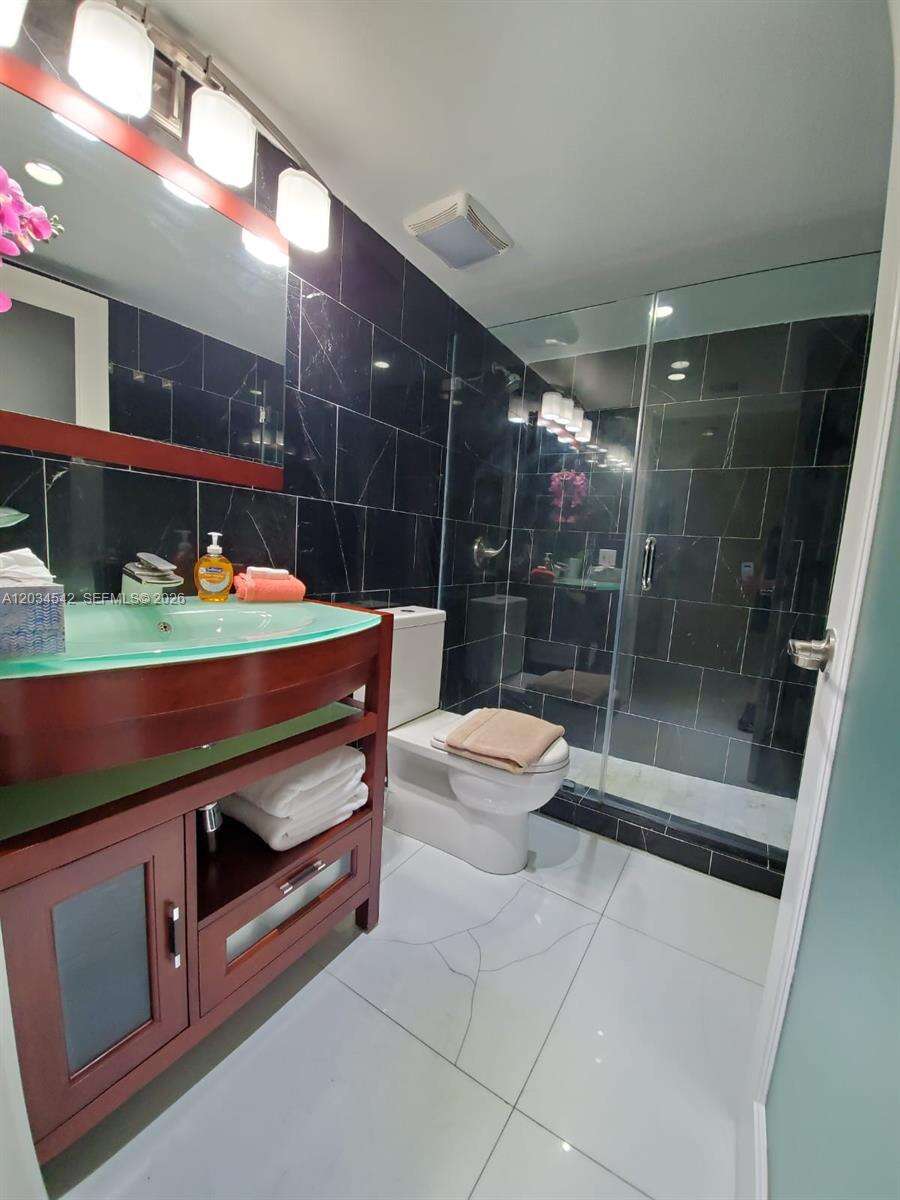 The Grand at 1717 Bayshore Dr, Miami, FL 33132 - For Rent photo 21