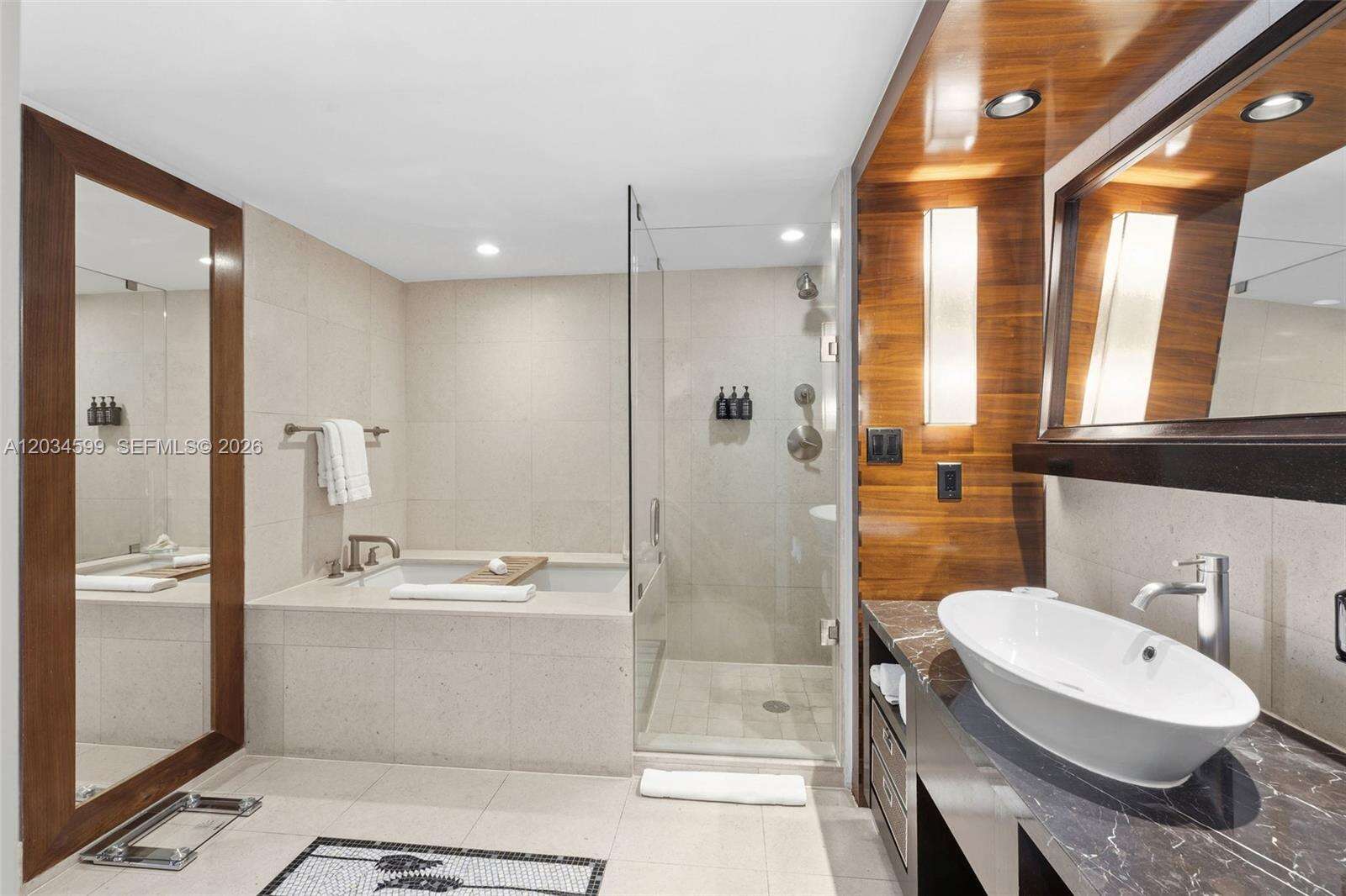 Central Carillon at 6801 Collins Ave, Miami Beach, FL 33141 - For Rent photo 14