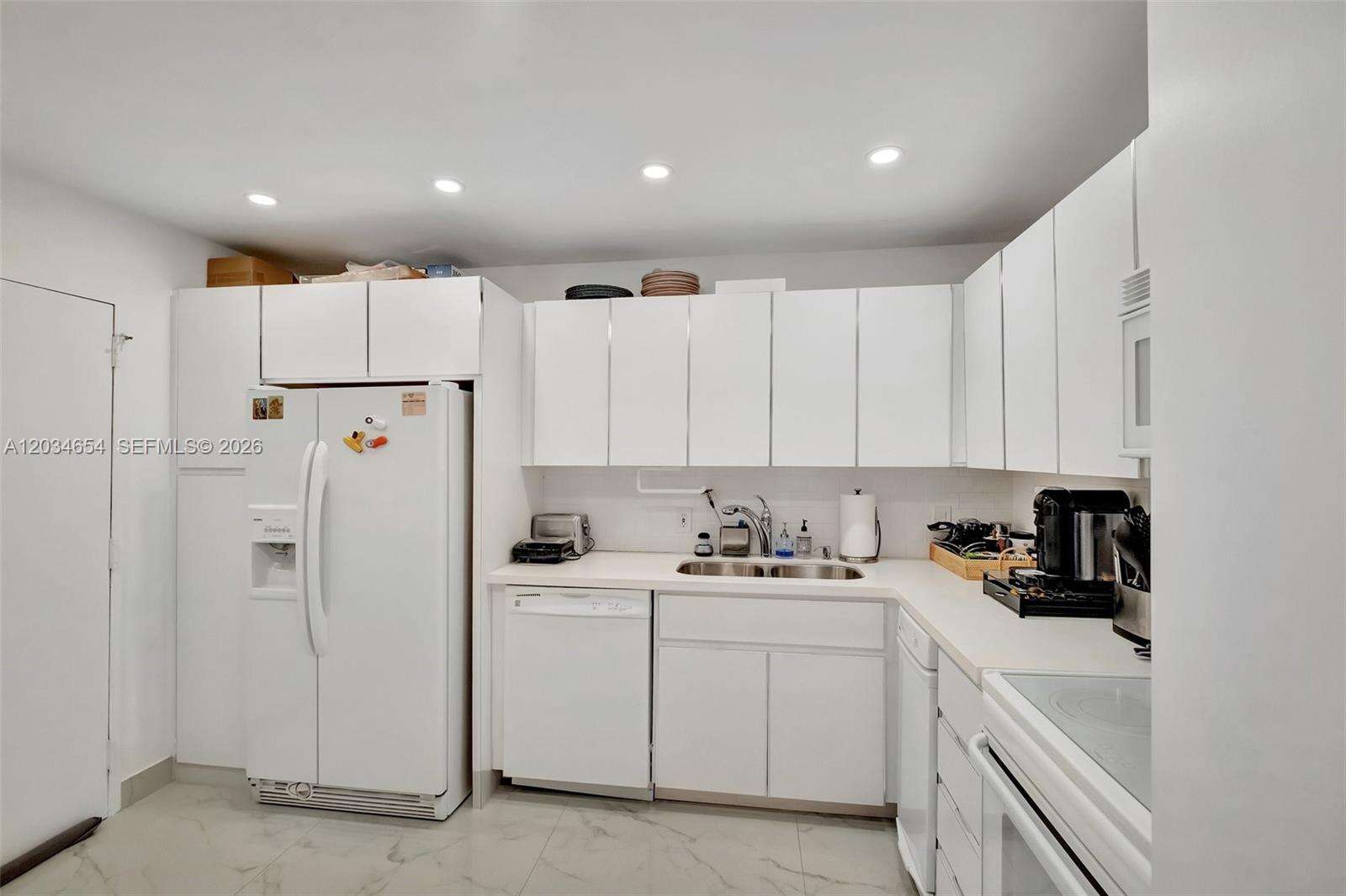 Two Grove Isle Condo at 2 Grove Isle Dr, Miami, FL 33133 - For Rent photo 8