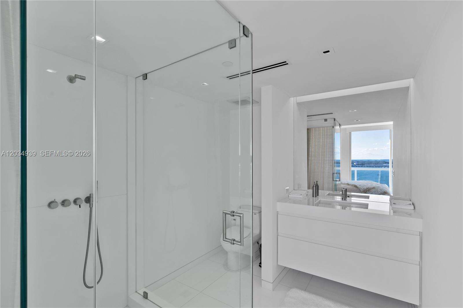 The Grand Venetian at 10 Venetian Way, Miami Beach, FL 33139 - For Rent photo 30