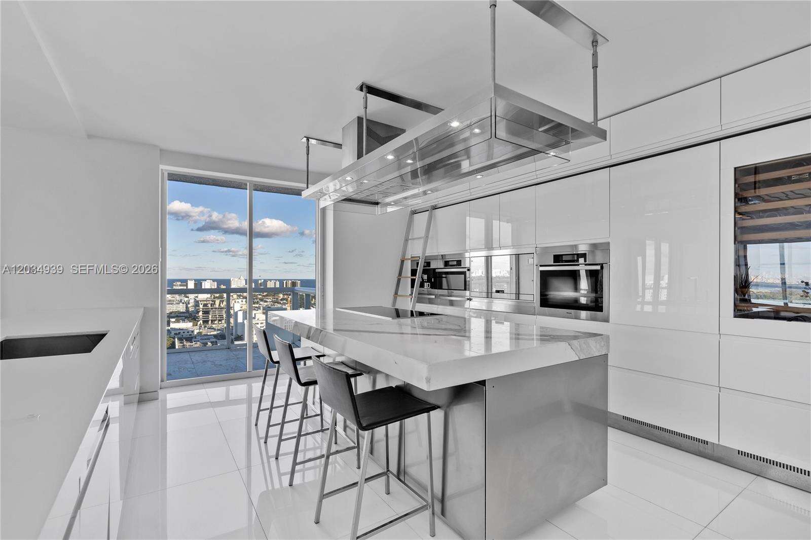 The Grand Venetian at 10 Venetian Way, Miami Beach, FL 33139 - For Rent photo 7