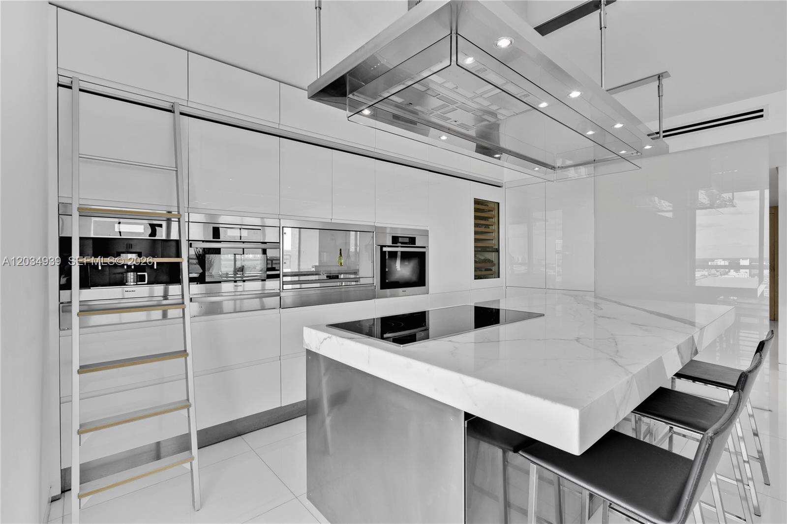 The Grand Venetian at 10 Venetian Way, Miami Beach, FL 33139 - For Rent photo 9