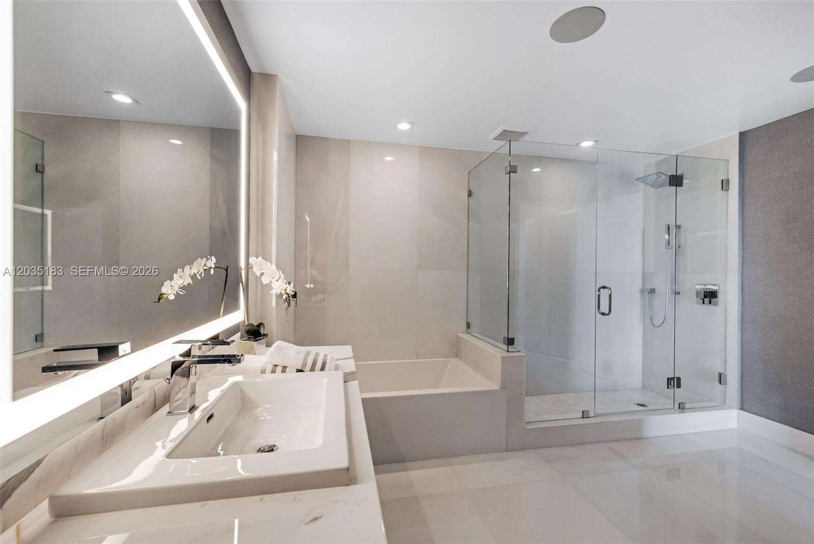 Parque Towers at 330 Sunny Isles Blvd, Sunny Isles Beach, FL 33160 - For Rent photo 17