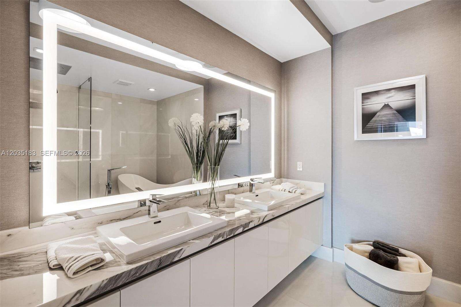 Parque Towers at 330 Sunny Isles Blvd, Sunny Isles Beach, FL 33160 - For Rent photo 41