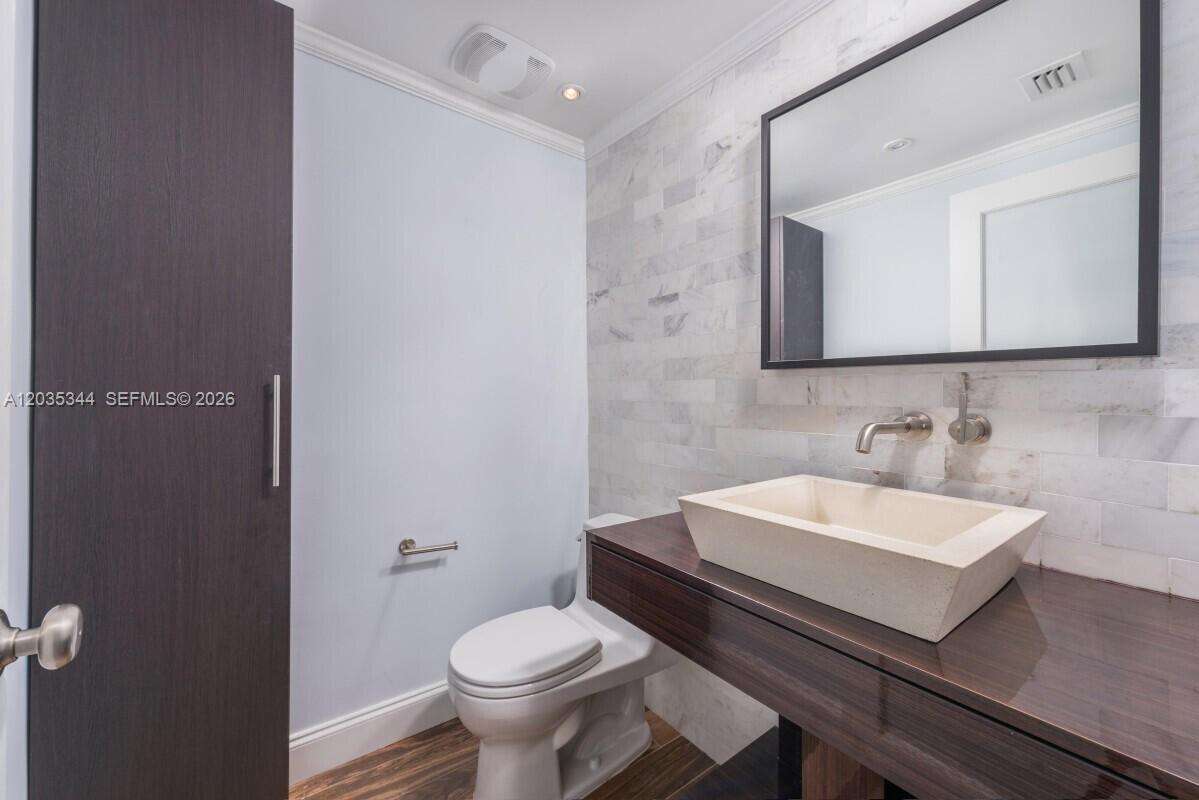 South Pointe Towers at 400 Pointe Dr, Miami Beach, FL 33139 - For Rent photo 15
