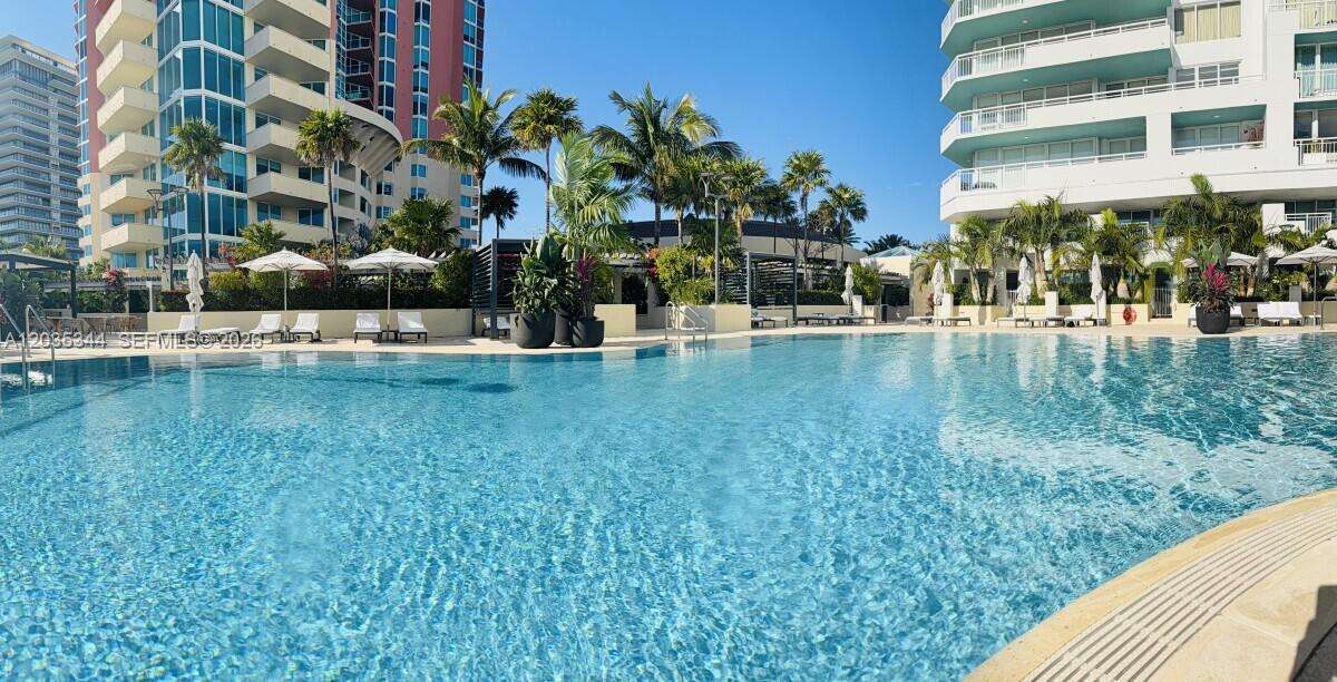South Pointe Towers at 400 Pointe Dr, Miami Beach, FL 33139 - For Rent photo 18