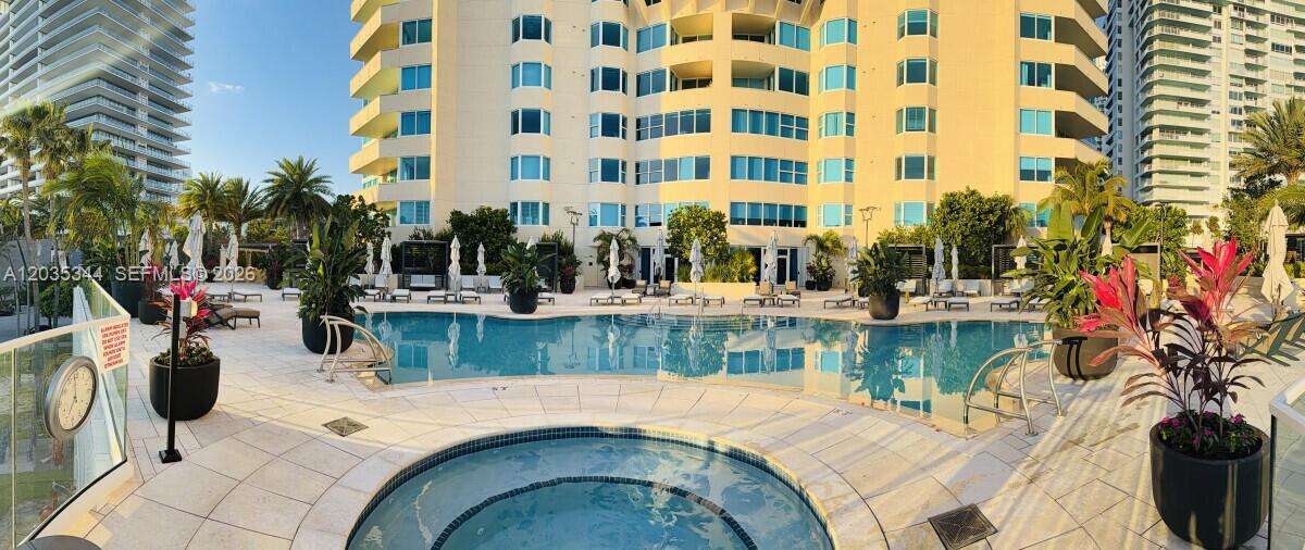 South Pointe Towers at 400 Pointe Dr, Miami Beach, FL 33139 - For Rent photo 20