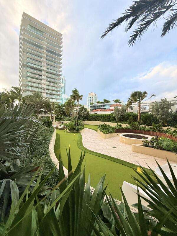 South Pointe Towers at 400 Pointe Dr, Miami Beach, FL 33139 - For Rent photo 34