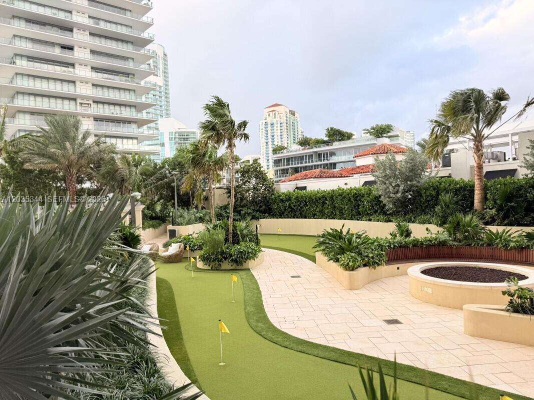 South Pointe Towers at 400 Pointe Dr, Miami Beach, FL 33139 - For Rent photo 35
