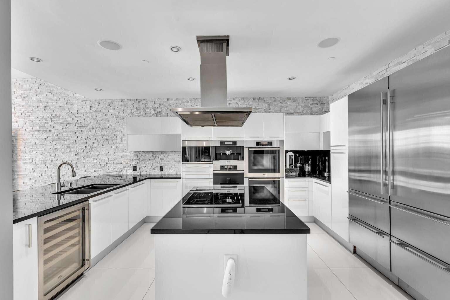 Jade Ocean at 17121 Collins, Sunny Isles Beach, FL 33160 - For Rent photo 6