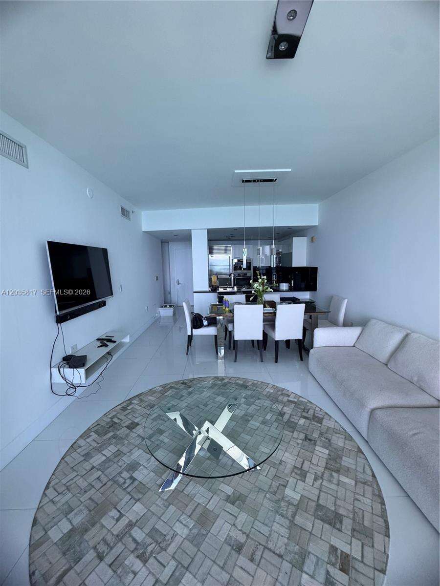 Jade Ocean at 17121 Collins Ave, Sunny Isles Beach, FL 33160 - For Rent photo 11