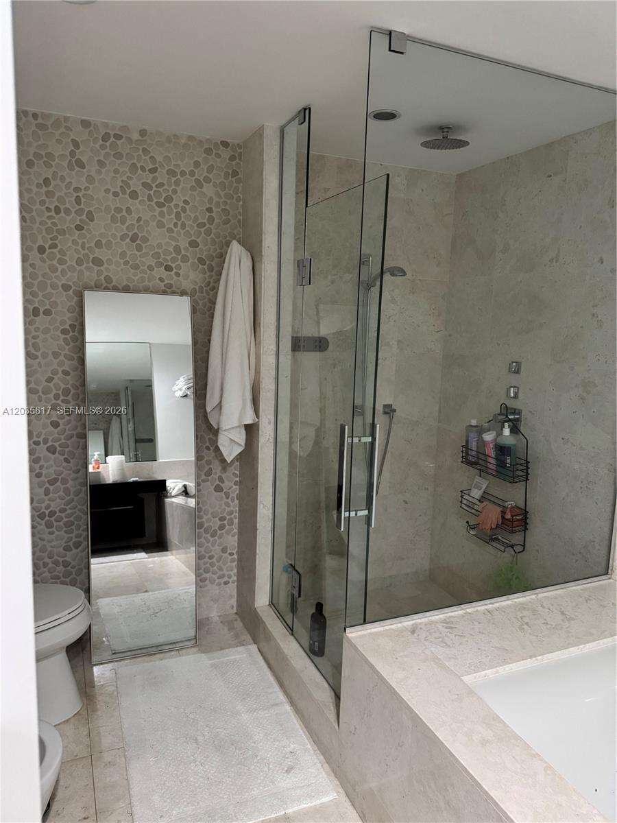 Jade Ocean at 17121 Collins Ave, Sunny Isles Beach, FL 33160 - For Rent photo 22
