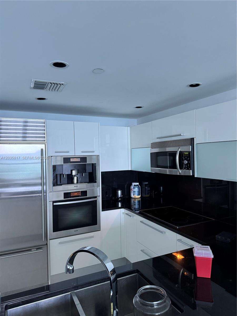 Jade Ocean at 17121 Collins Ave, Sunny Isles Beach, FL 33160 - For Rent photo 7