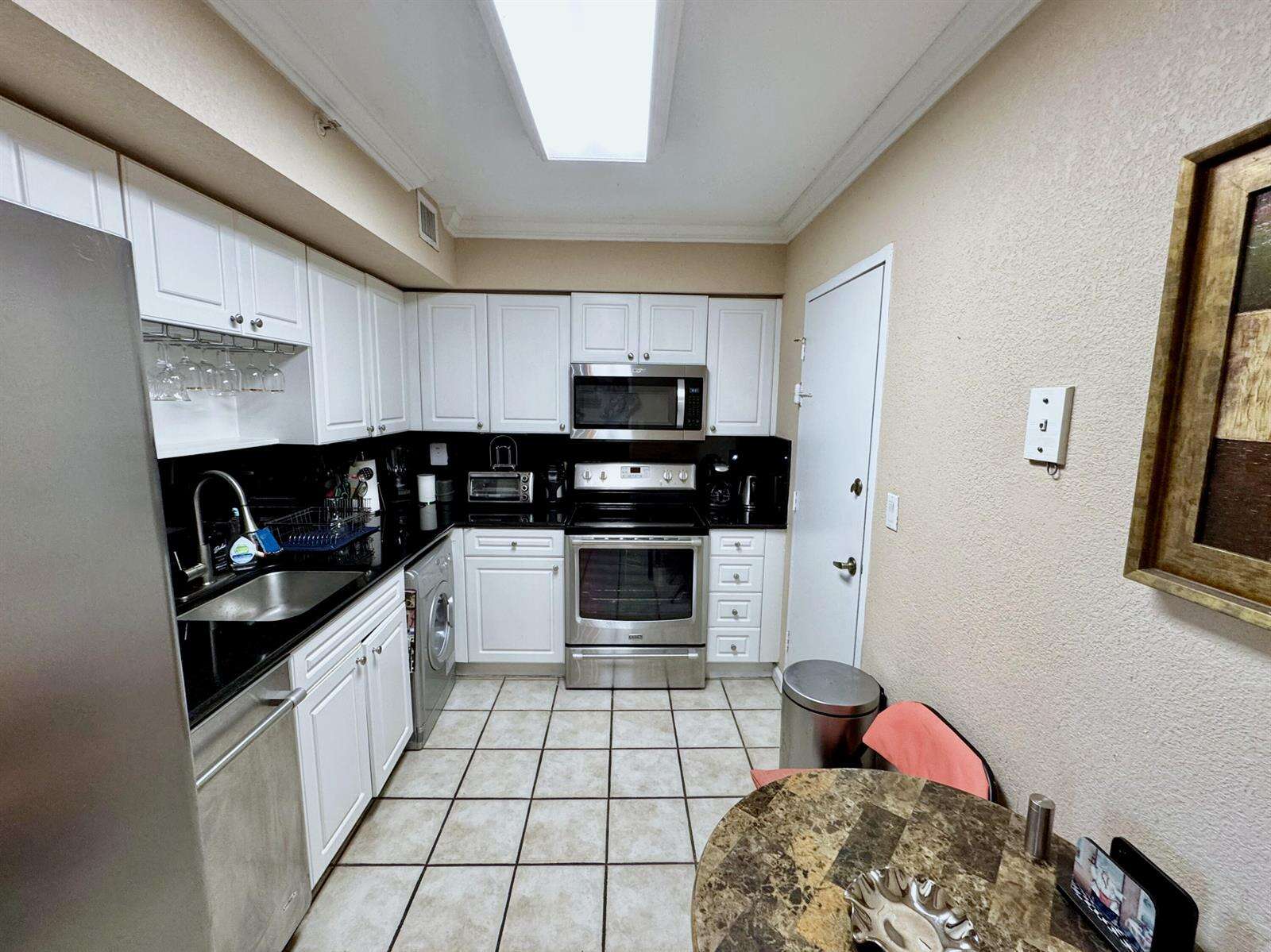 The Wave at 2501 Ocean, Hollywood, FL 33019 - For Rent photo 12