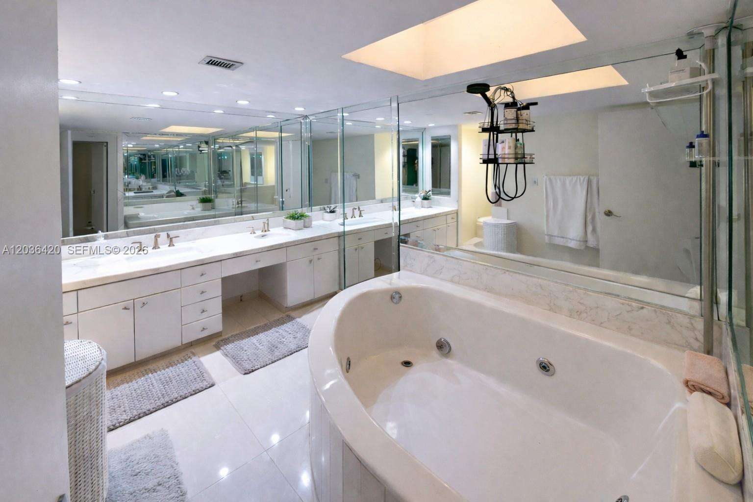 Turnberry Isle at 19707 Turnberry Way, Aventura, FL 33180 - For Rent photo 13