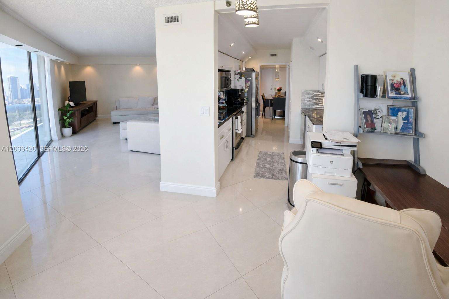 Turnberry Isle at 19707 Turnberry Way, Aventura, FL 33180 - For Rent photo 8