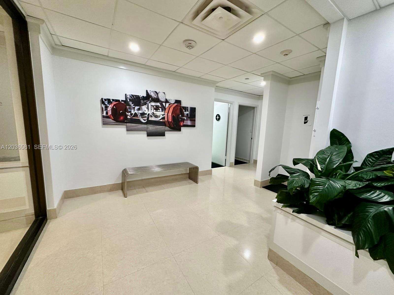 Club Atlantis at 2555 Collins Ave, Miami Beach, FL 33140 - For Rent photo 15
