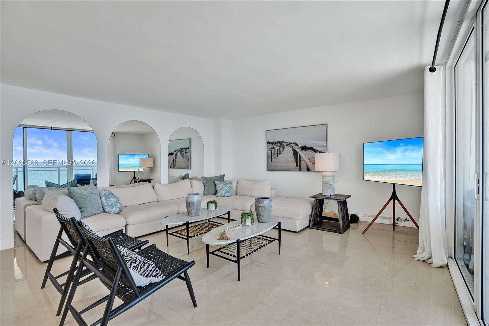 Parker Plaza at 2030 Ocean Dr, Hallandale Beach, FL 33009 - For Rent photo 2