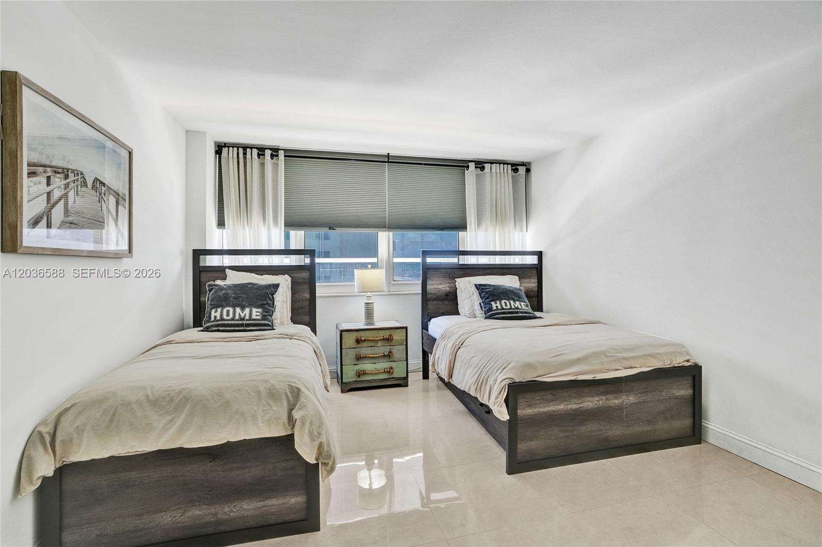 Parker Plaza at 2030 Ocean Dr, Hallandale Beach, FL 33009 - For Rent photo 11