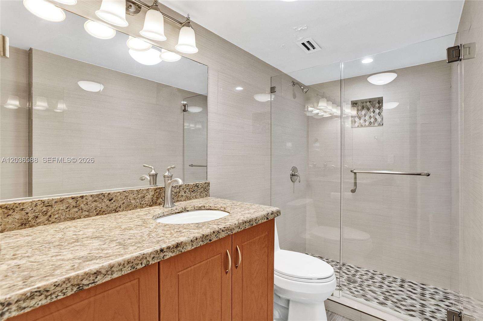 Parker Plaza at 2030 Ocean Dr, Hallandale Beach, FL 33009 - For Rent photo 14