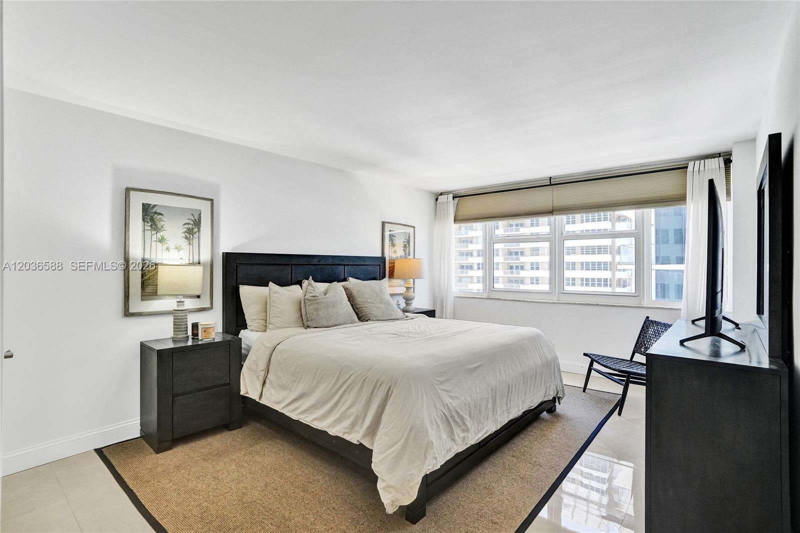Parker Plaza at 2030 Ocean Dr, Hallandale Beach, FL 33009 - For Rent photo 16