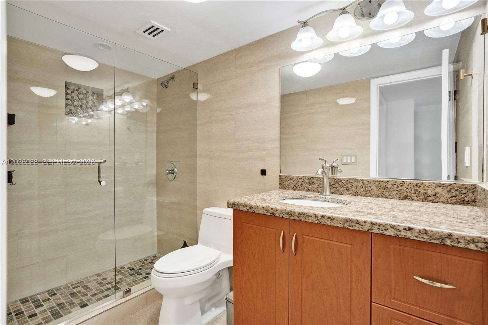 Parker Plaza at 2030 Ocean Dr, Hallandale Beach, FL 33009 - For Rent photo 22