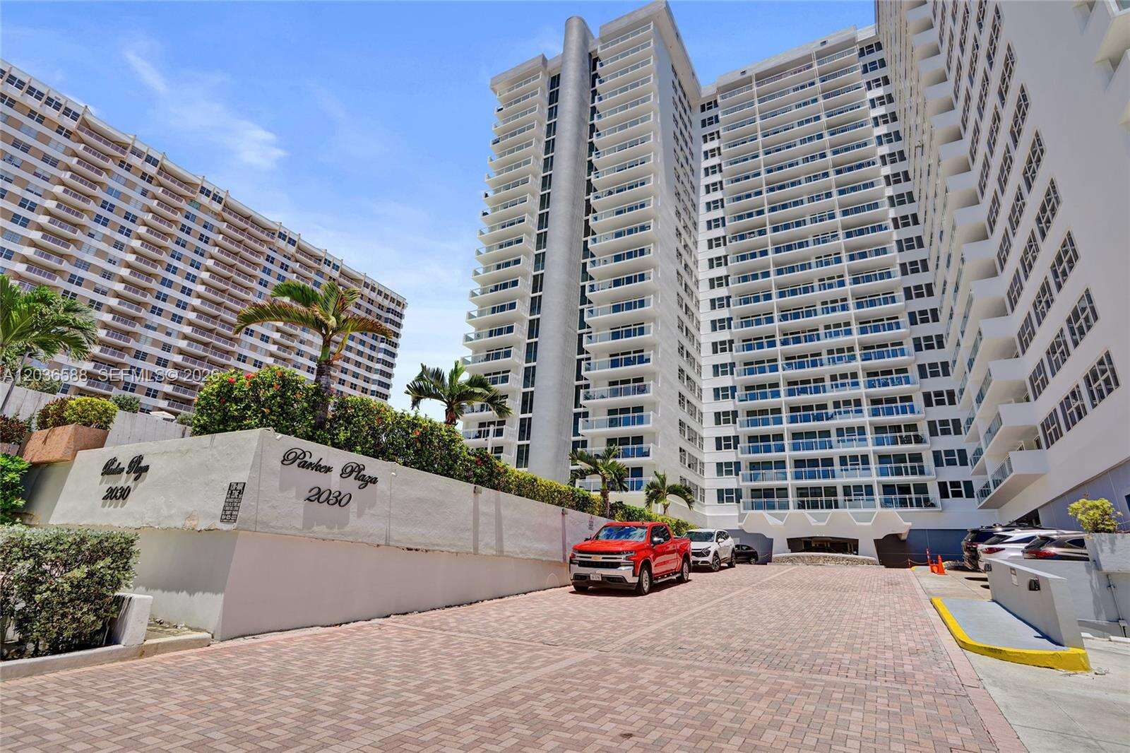 Parker Plaza at 2030 Ocean Dr, Hallandale Beach, FL 33009 - For Rent photo 36