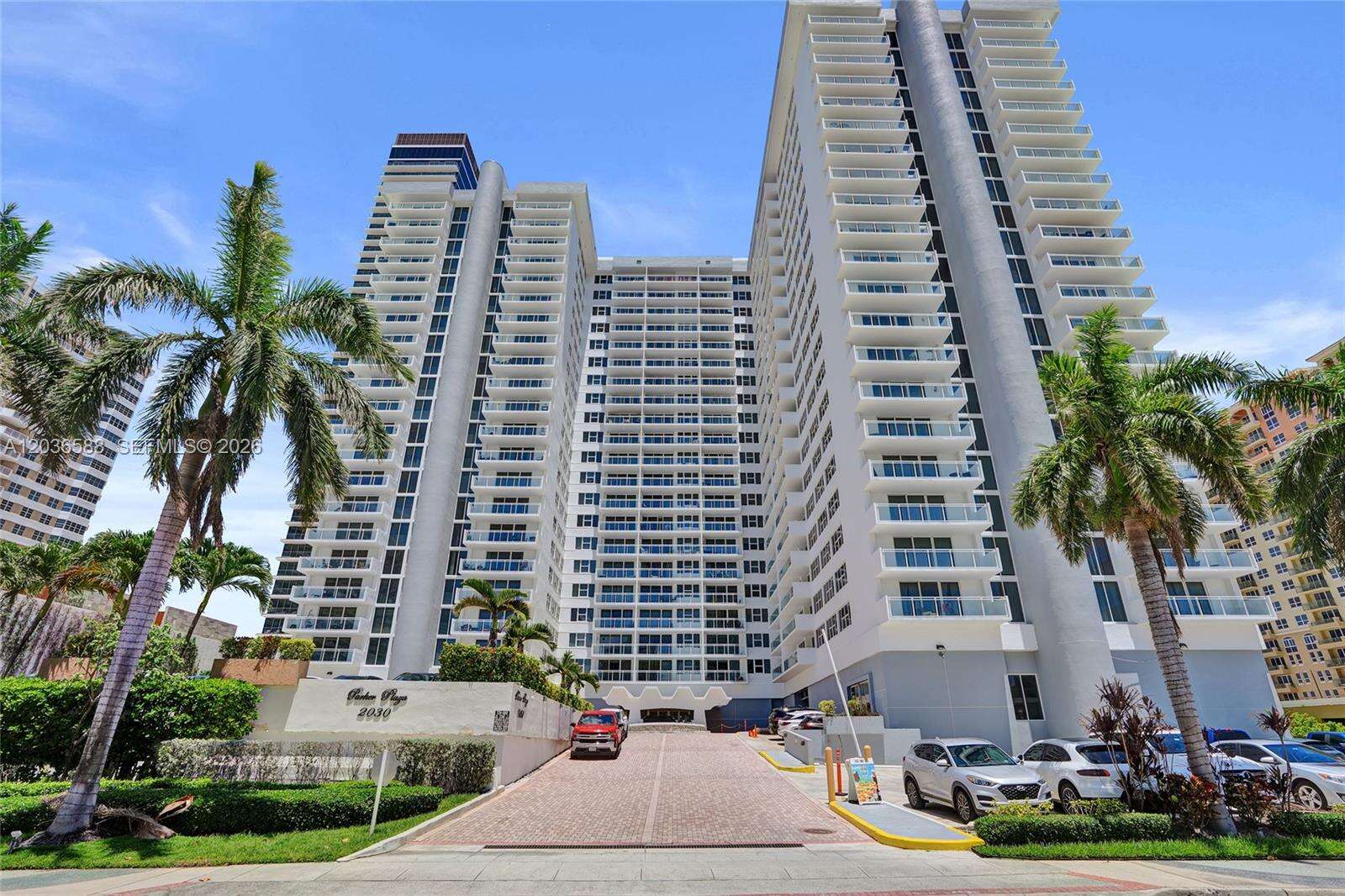 Parker Plaza at 2030 Ocean Dr, Hallandale Beach, FL 33009 - For Rent photo 37