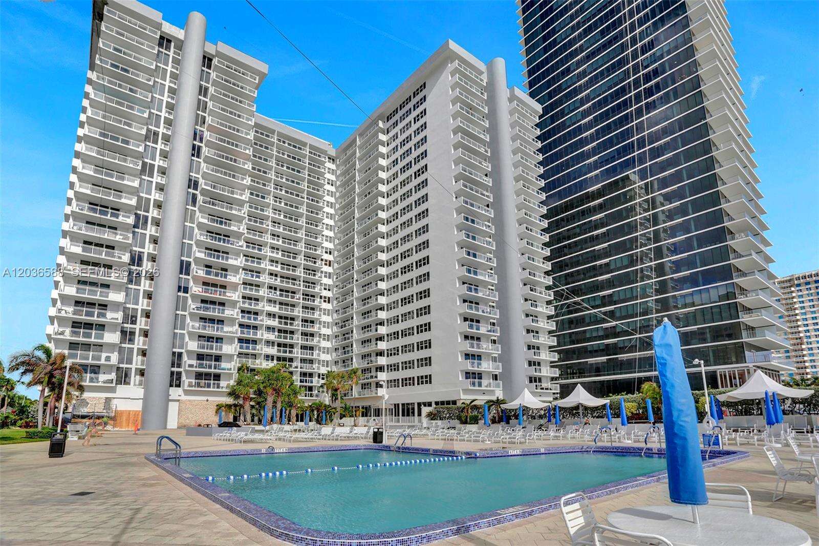 Parker Plaza at 2030 Ocean Dr, Hallandale Beach, FL 33009 - For Rent photo 38