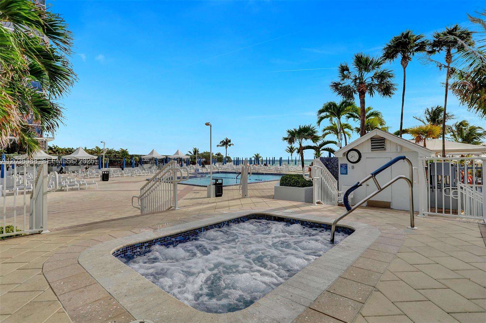 Parker Plaza at 2030 Ocean Dr, Hallandale Beach, FL 33009 - For Rent photo 42