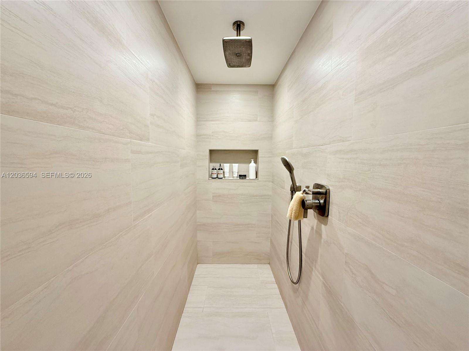 Icon Brickell 2 at 495 Brickell Ave, Miami, FL 33131 - For Rent photo 12