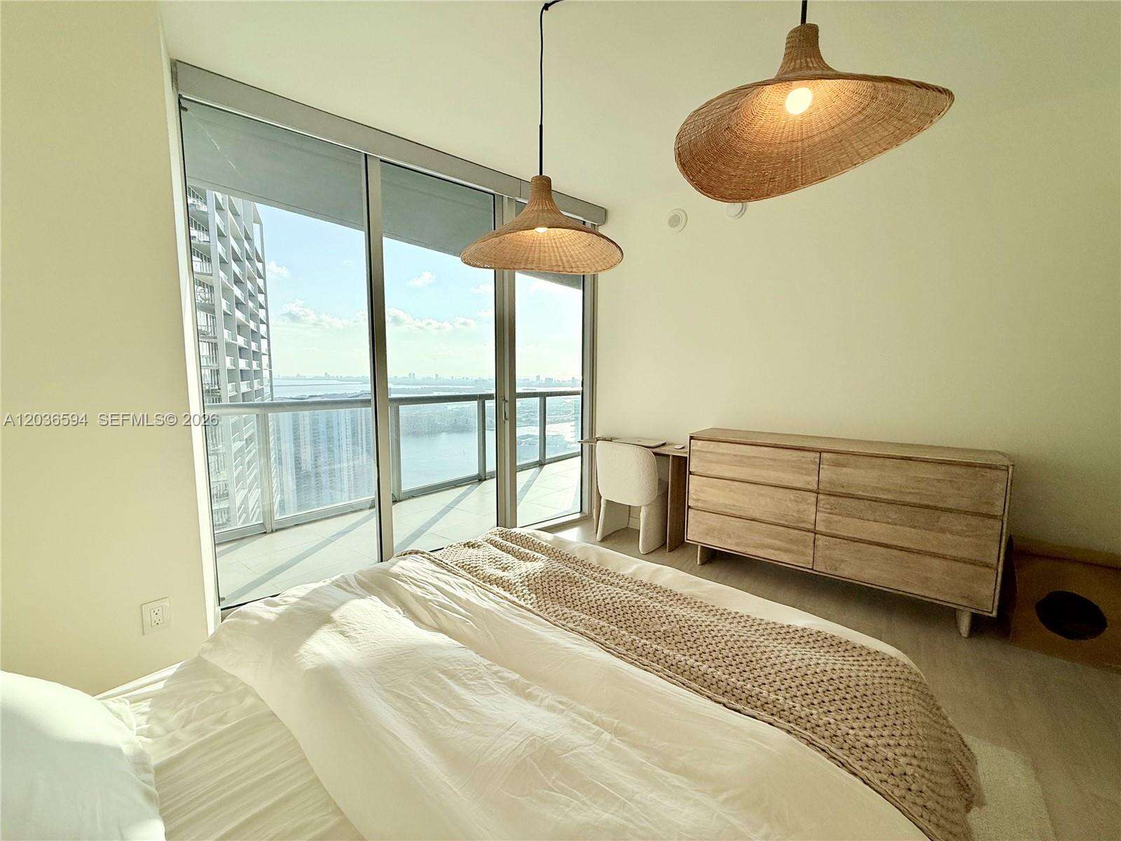 Icon Brickell 2 at 495 Brickell Ave, Miami, FL 33131 - For Rent photo 16