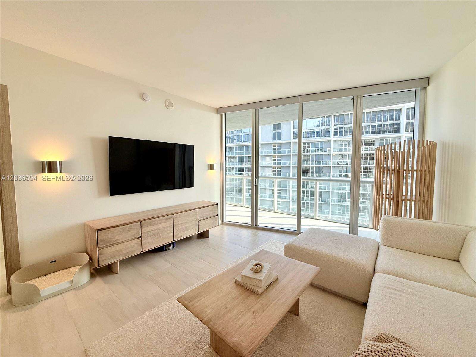 Icon Brickell 2 at 495 Brickell Ave, Miami, FL 33131 - For Rent photo 7