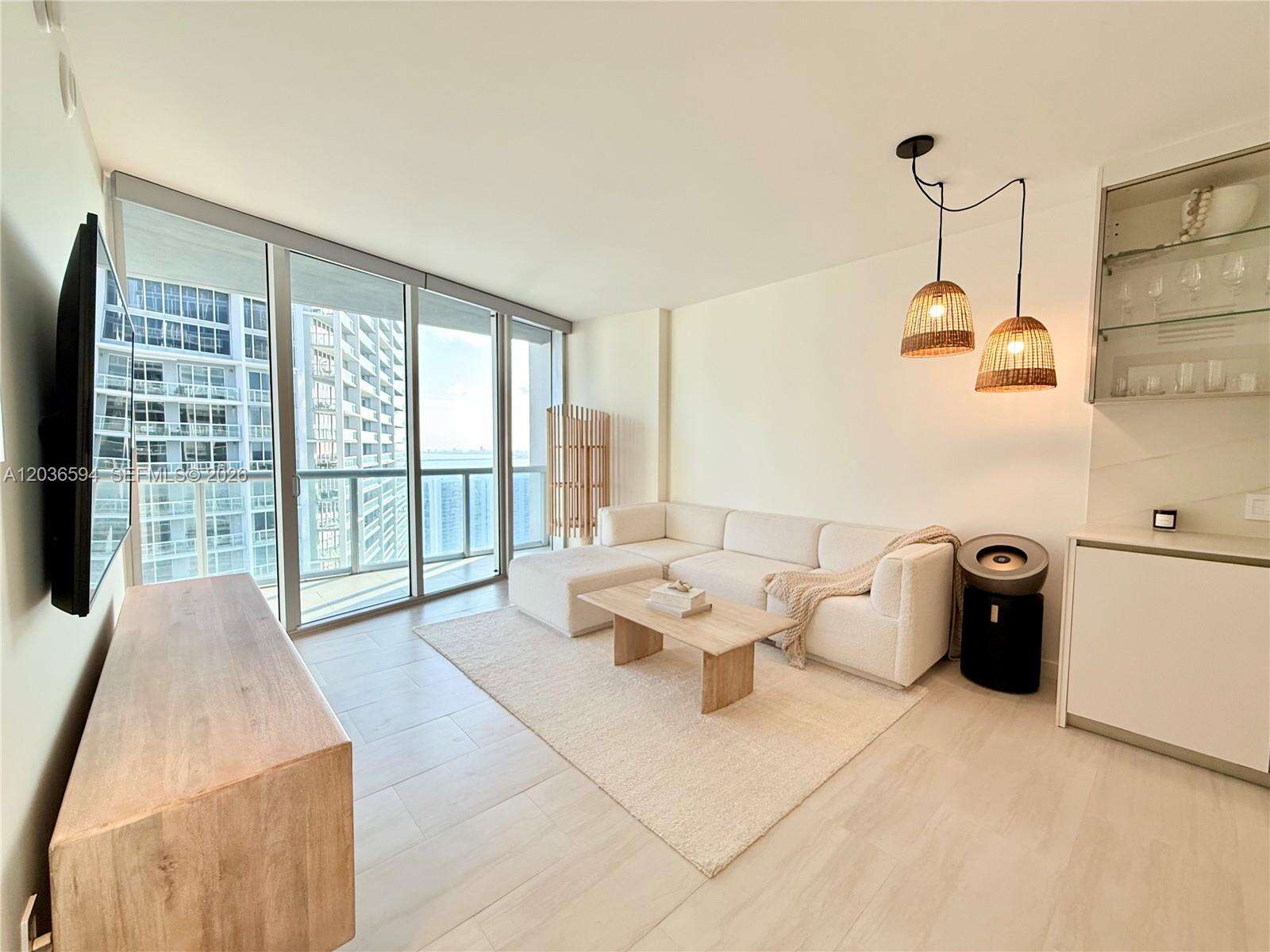 Icon Brickell 2 at 495 Brickell Ave, Miami, FL 33131 - For Rent photo 9
