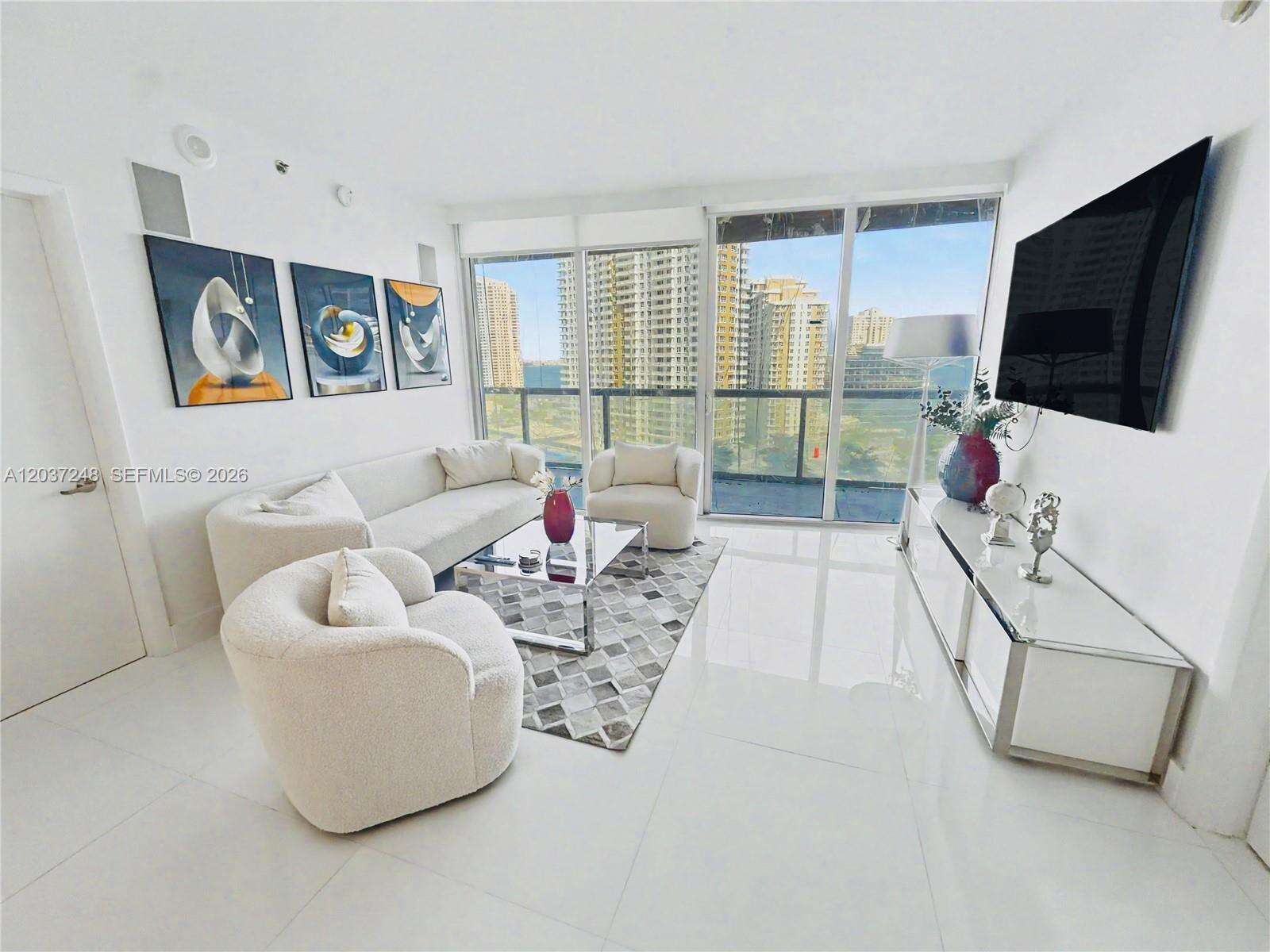 Icon Brickell 1 at 465 Brickell Ave, Miami, FL 33131 - For Rent photo 1