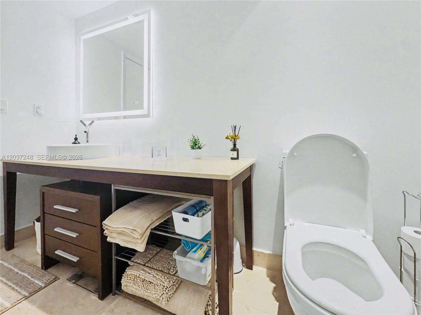 Icon Brickell 1 at 465 Brickell Ave, Miami, FL 33131 - For Rent photo 9