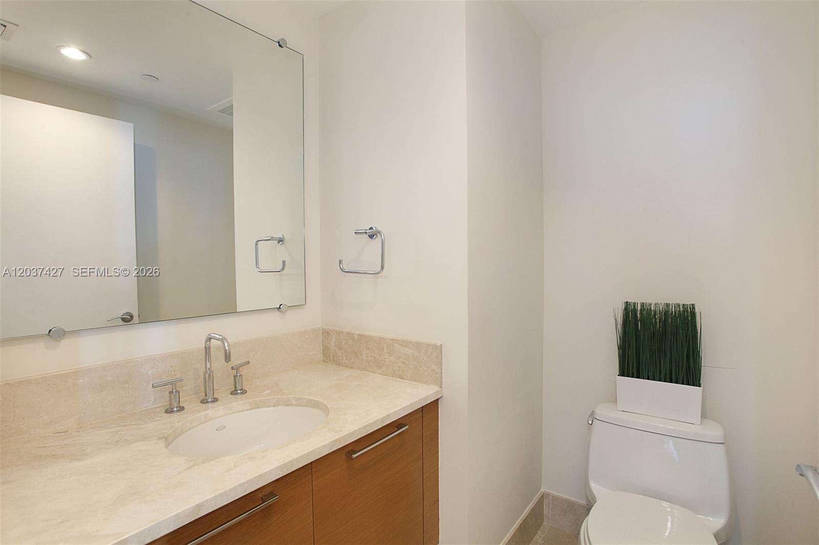 Jade Beach at 17001 Collins Ave, Sunny Isles Beach, FL 33160 - For Rent photo 19