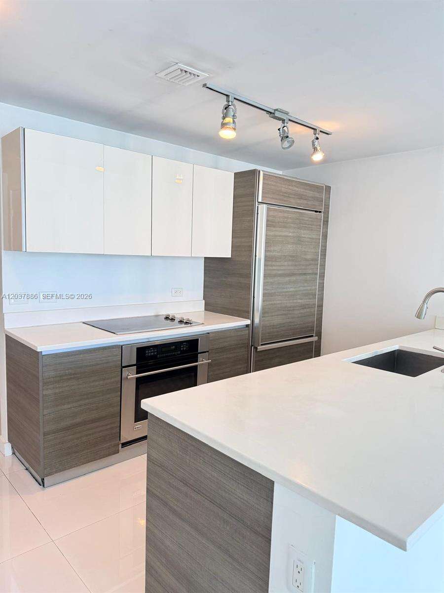 Millecento at 1100 Miami Ave, Miami, FL 33130 - For Rent photo 10