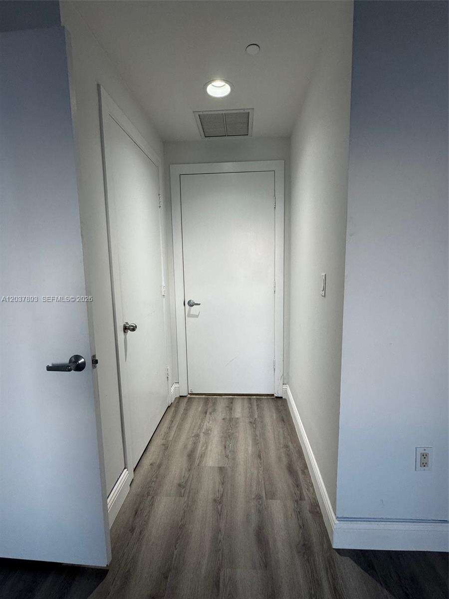 1060 Brickell at 1060 Brickell Ave, Miami, FL 33131 - For Rent photo 14
