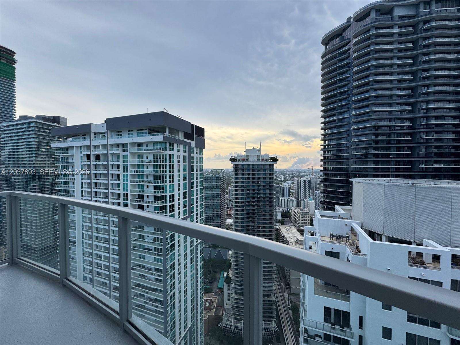 1060 Brickell at 1060 Brickell Ave, Miami, FL 33131 - For Rent photo 7
