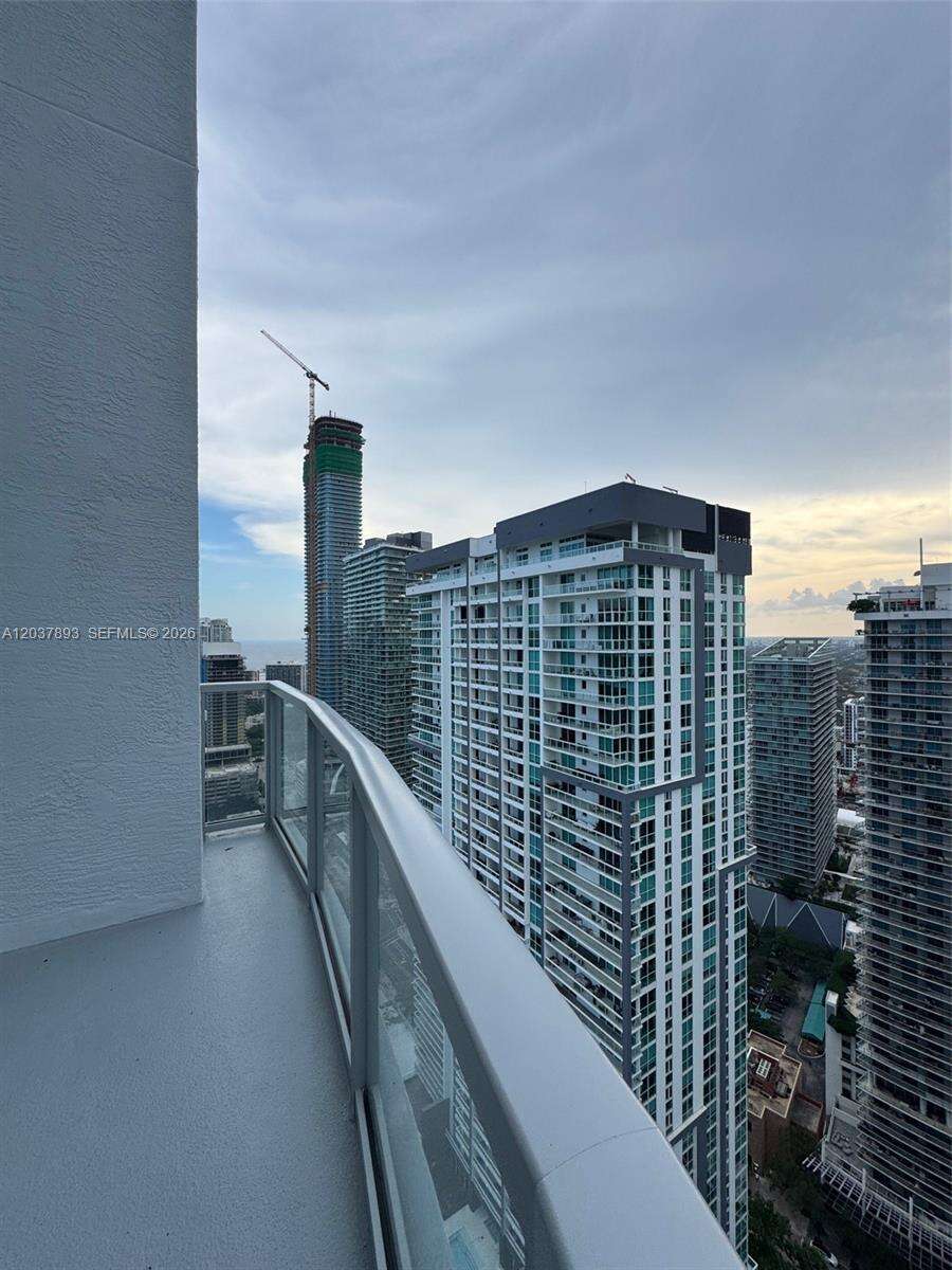 1060 Brickell at 1060 Brickell Ave, Miami, FL 33131 - For Rent photo 10